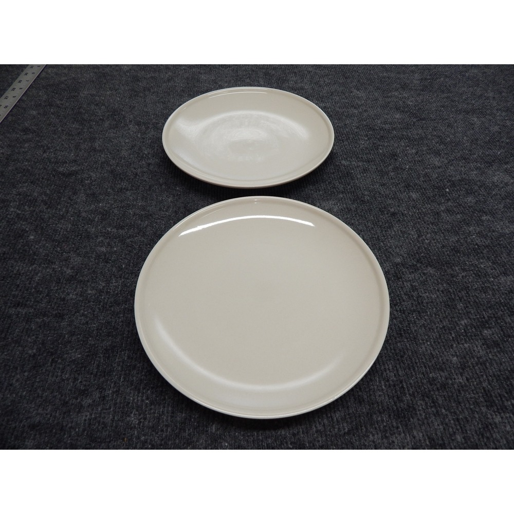 IKEA DINERA Beige Stoneware Plates Set of 2 Maria Vinka Design 10866 Thailand
